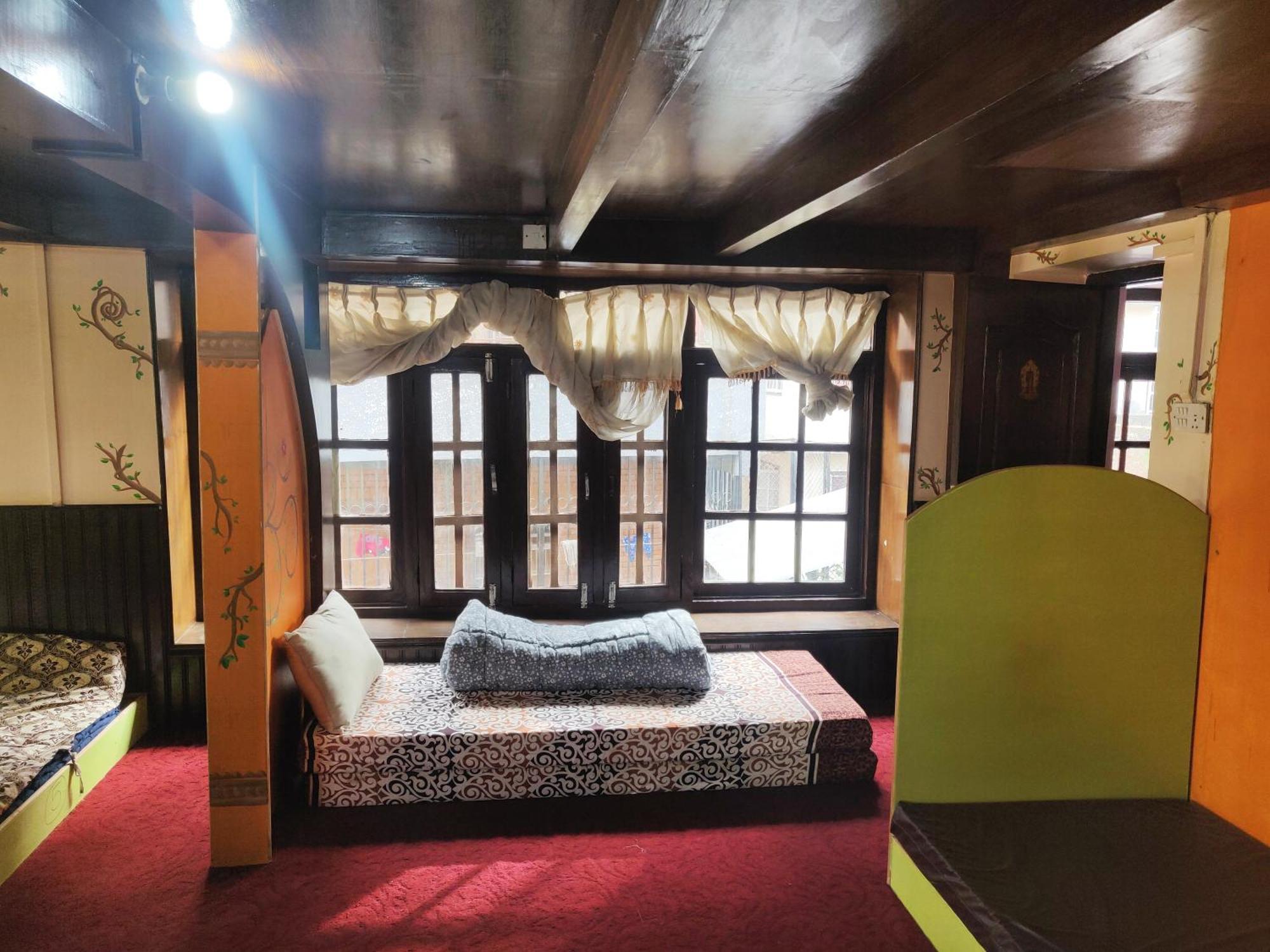 Yog Hostel 카트만두 객실 사진